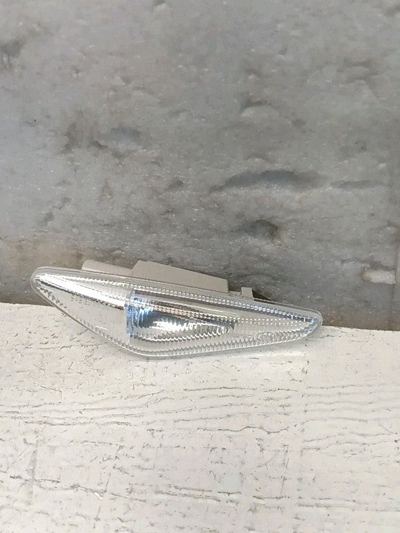 2007-2014 BMW X3 X5 X6 LH Fender Marker Light 7267977 OEM