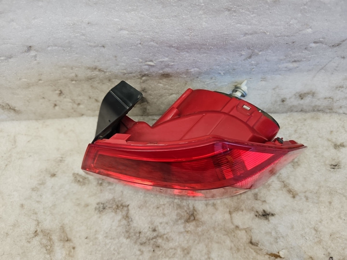 2012-2015 Volkswagen Passat Rear Right Outer Tail Light Lamp OEM 561945096H