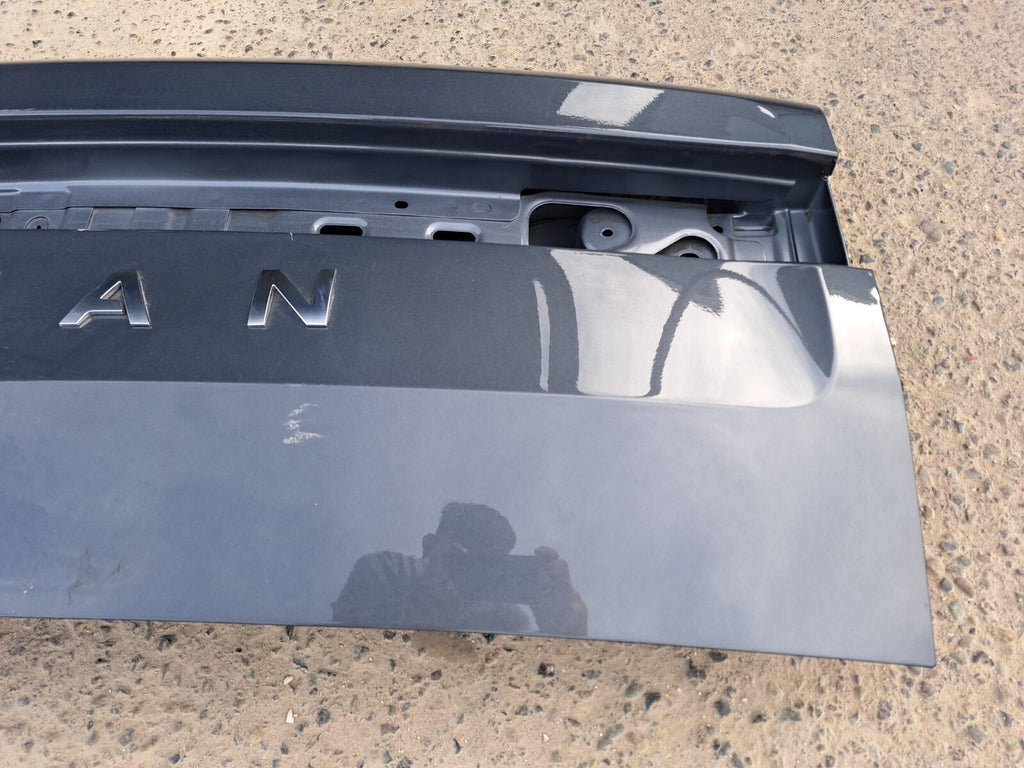 2021-2024 RIVIAN R1T REAR BACK DOOR TAILGATE TRUNK LID SHELL OEM Gray