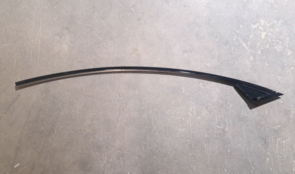 2016-2021 TESLA MODEL X FRONT RIGHT DOOR MOLDING 1128708-00-C OEM