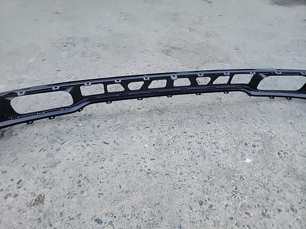 RIVIAN 2021-2024 Front Bumper R1 FRONT BLACK APPLIQUE PT00080423-B