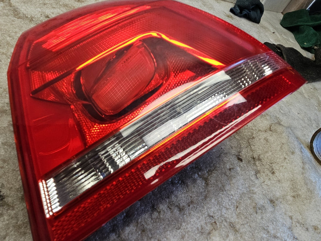 2012-2015 Volkswagen Passat Rear Right Outer Tail Light Lamp OEM 561945096H