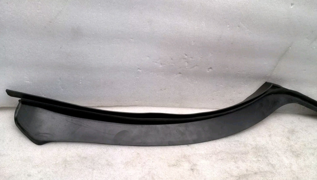2020-2022 MERCEDES GLB250 X247 REAR LH SIDE DOOR REARWARD WEATHERSTRIP SEAL OEM