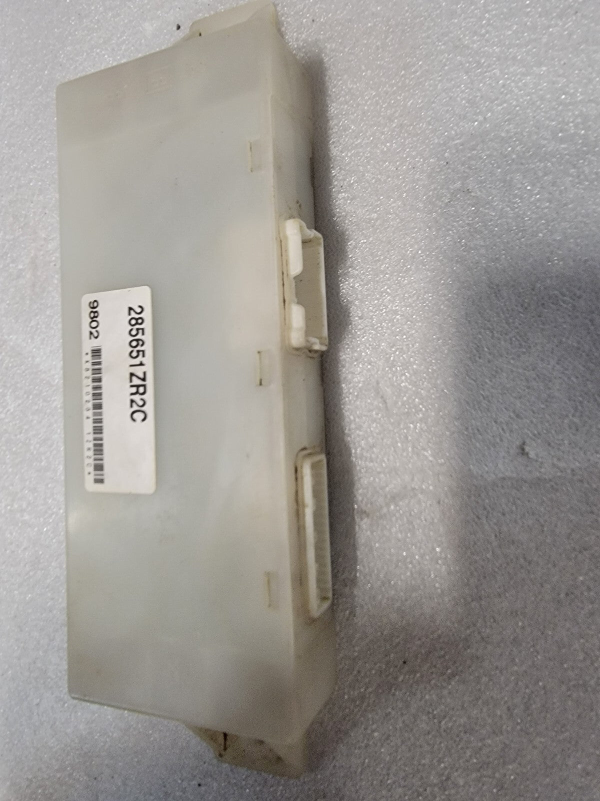 2015-2021 INFINITI QX80 OEM LEFT FRONT SIDE POWER SEAT CONTROL MODULE 285651ZR2C