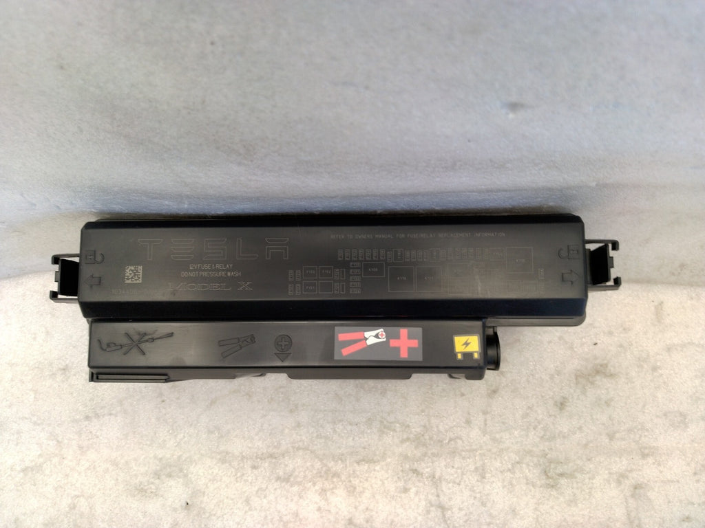 16-20 OEM Tesla Model X Junction Terminal Fuse Box Control Module 1034406-02-B