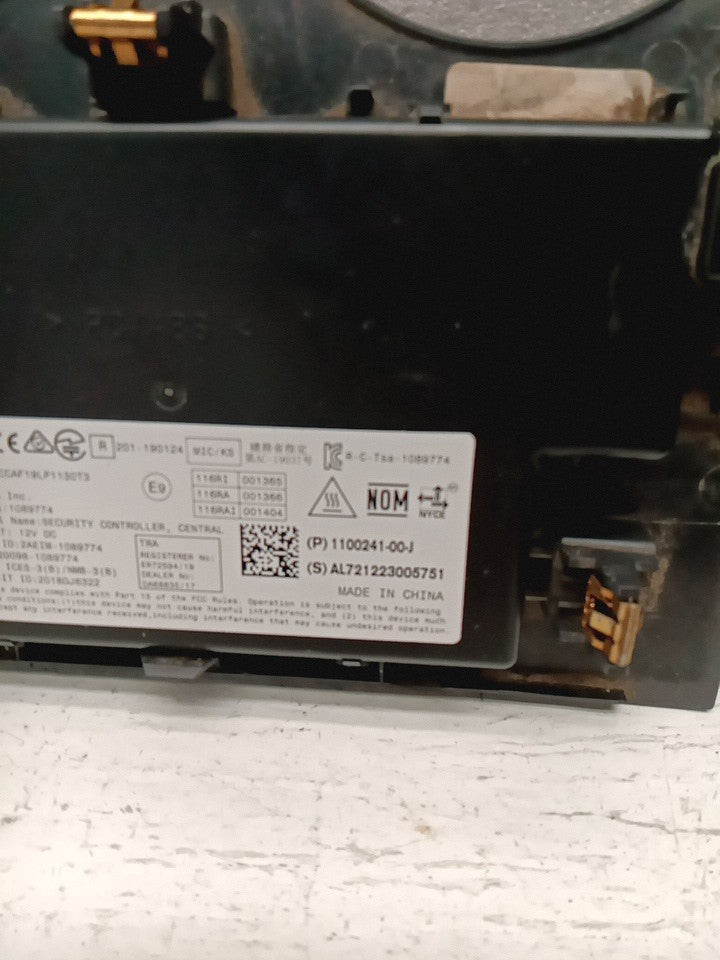 17-23 Model 3 Media Controller Computer Control Module Unit MCU 1566786-80-C OEM