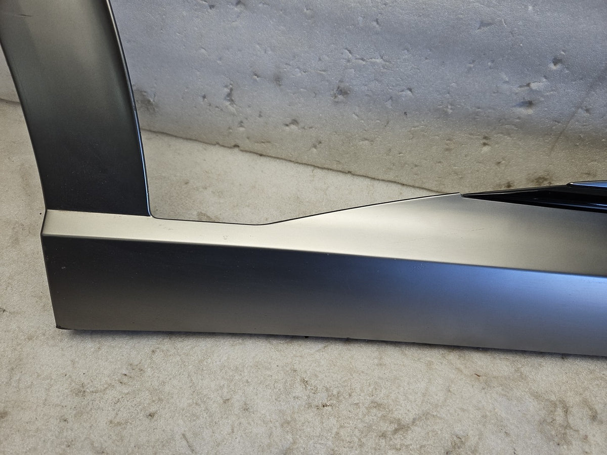 2022-2024 GENESIS GV60 Right Rear Door Bottom Molding 87776-CU000 OEM