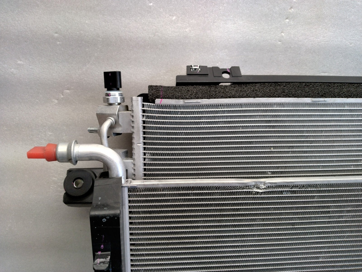 2022-2025 RIVIAN R1S R1T RADIATOR CONDENSER COOLING FAN ASSEMBLY OEM