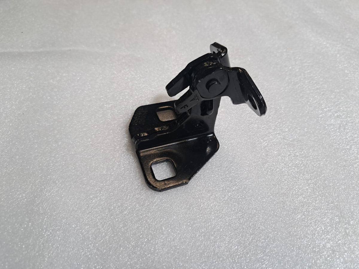 12-21 Tesla Model S Front Right Passenger Door Lower Hinge Closure Assist RH OEM