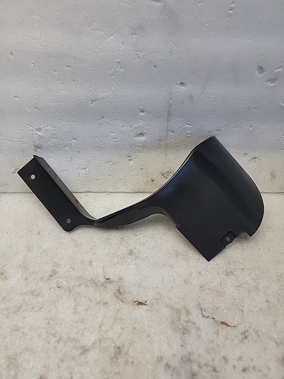 2016-2020 Tesla Model S MS Passenger Side Rocker Molding End Cover Right RH OEM