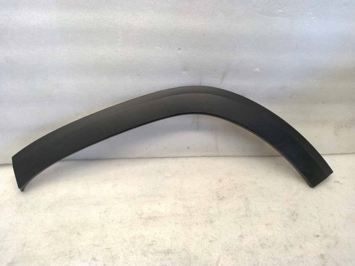 Mercedes-Benz X243 Left QUARTER ARCH FLARE MOLDING OEM 2020-2023 A2478850222
