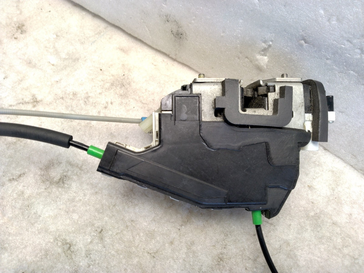 2018-2021 Tesla Model X Door Lock Latch Left Front 1126199-00-B OEM