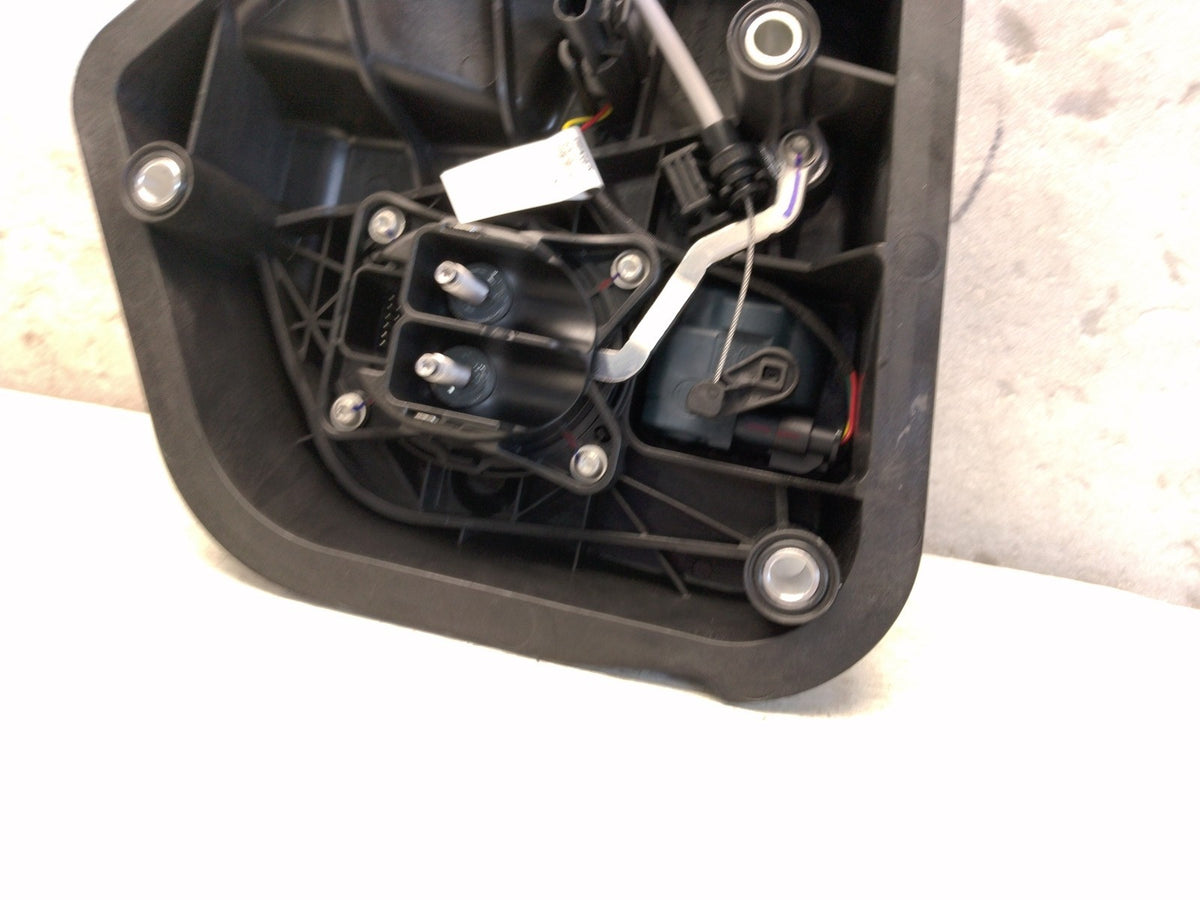 17-23 Tesla Model 3/Y Charging Port Inlet Socket Control Module 1490374-10-D OEM