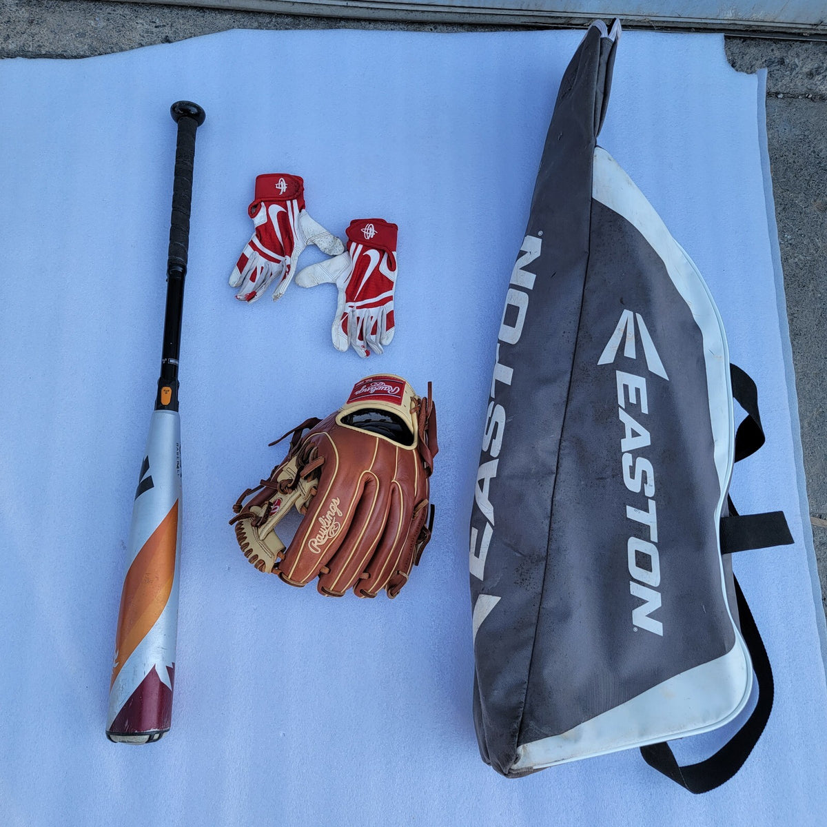 2 Easton Baseball Set
