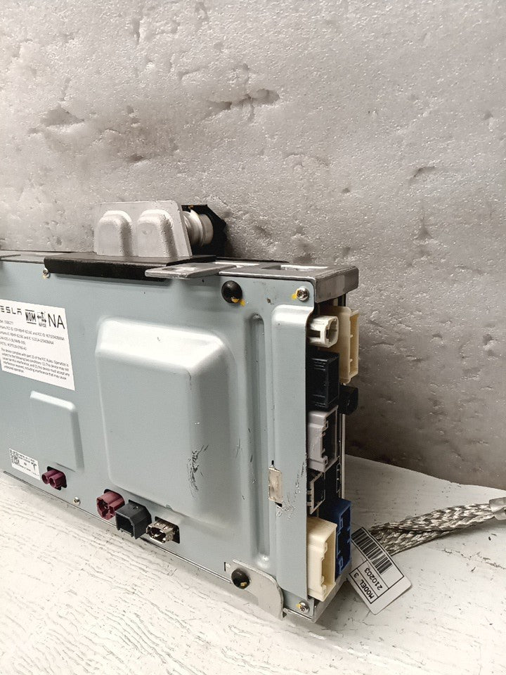 17-23 Model 3 Media Controller Computer Control Module Unit MCU 1566786-80-C OEM