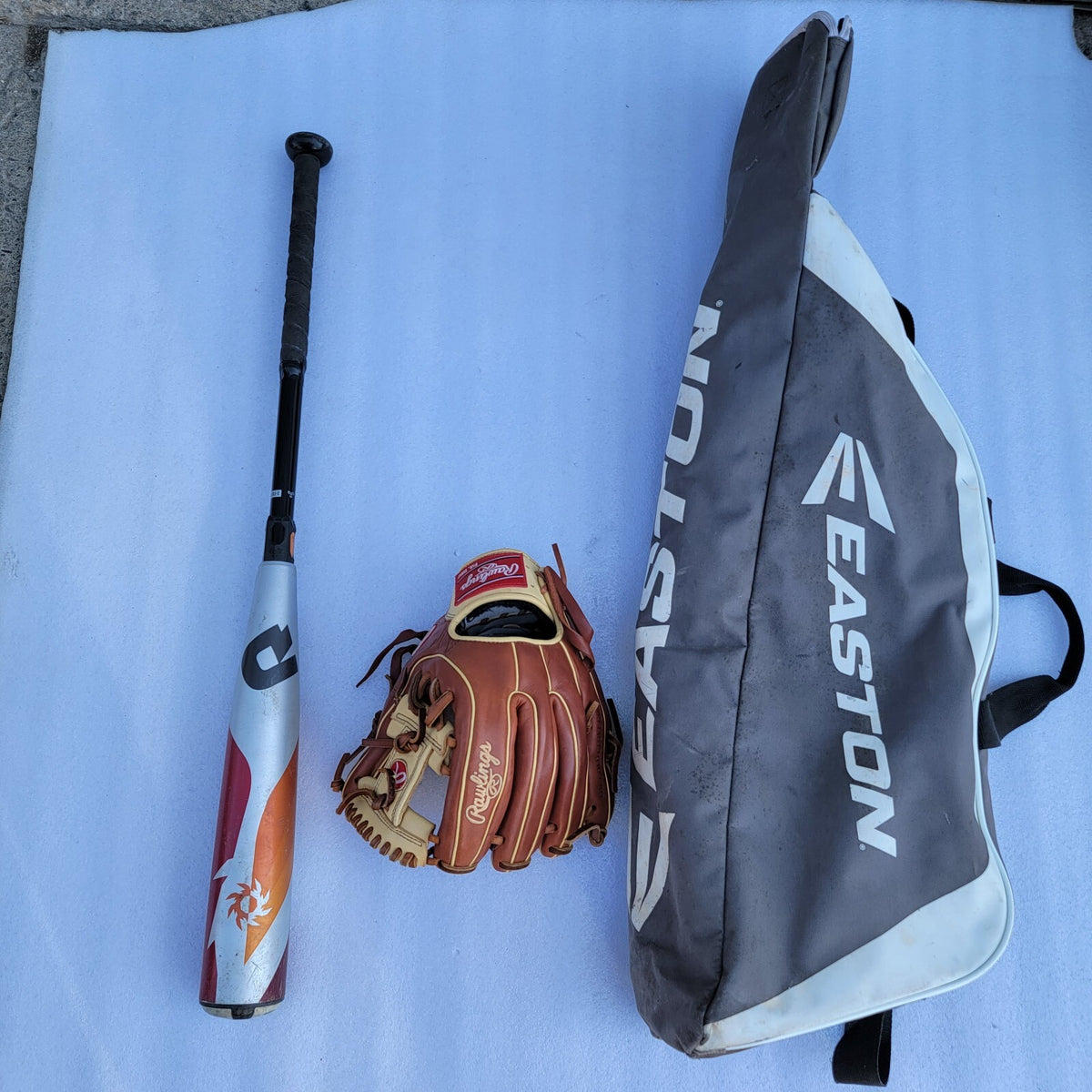 2 Easton Baseball Set
