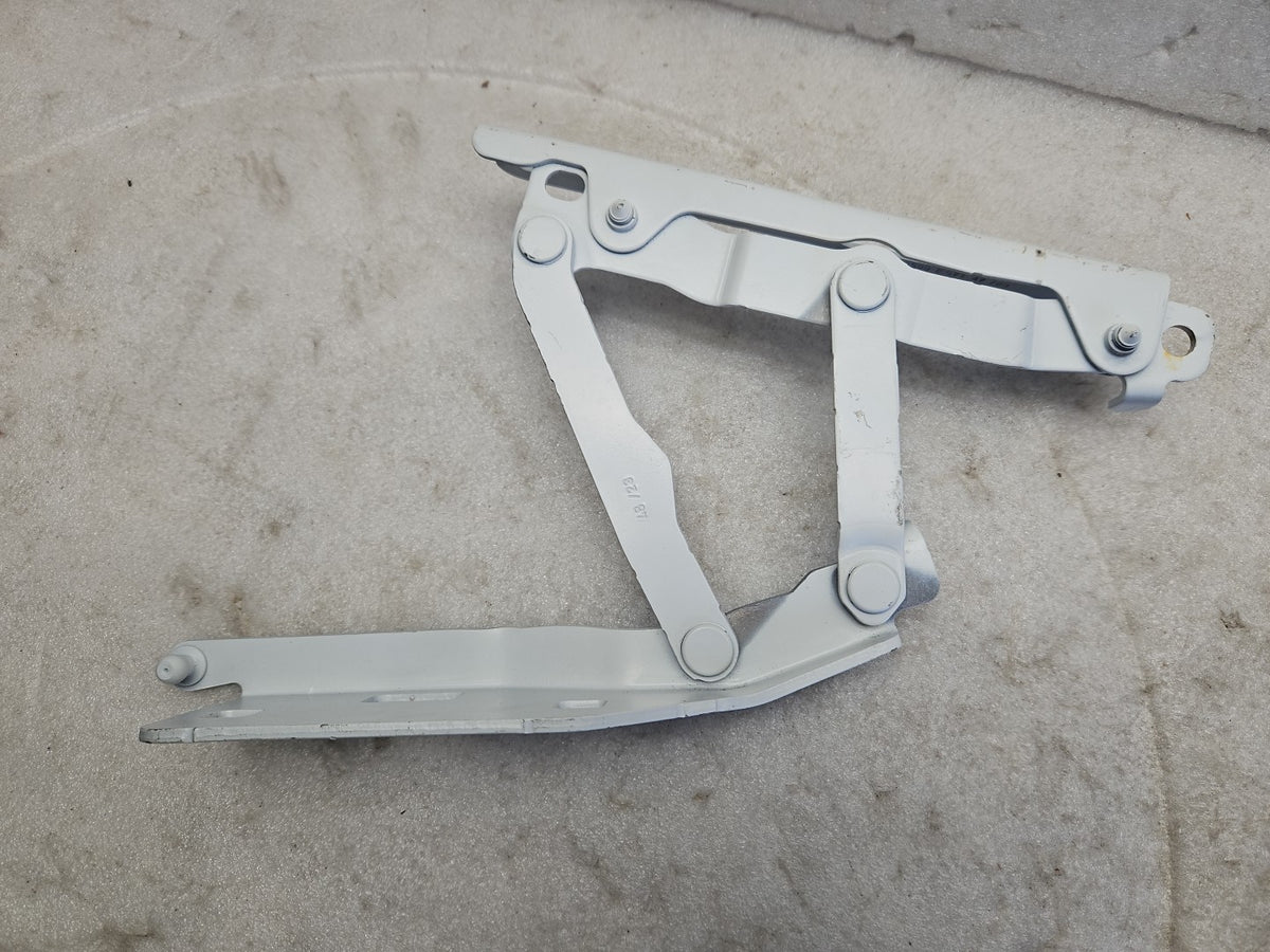 NEW 2020-2024 MERCEDES G CLASS Hood Hinge Front Left & Right A1678803500 OEM