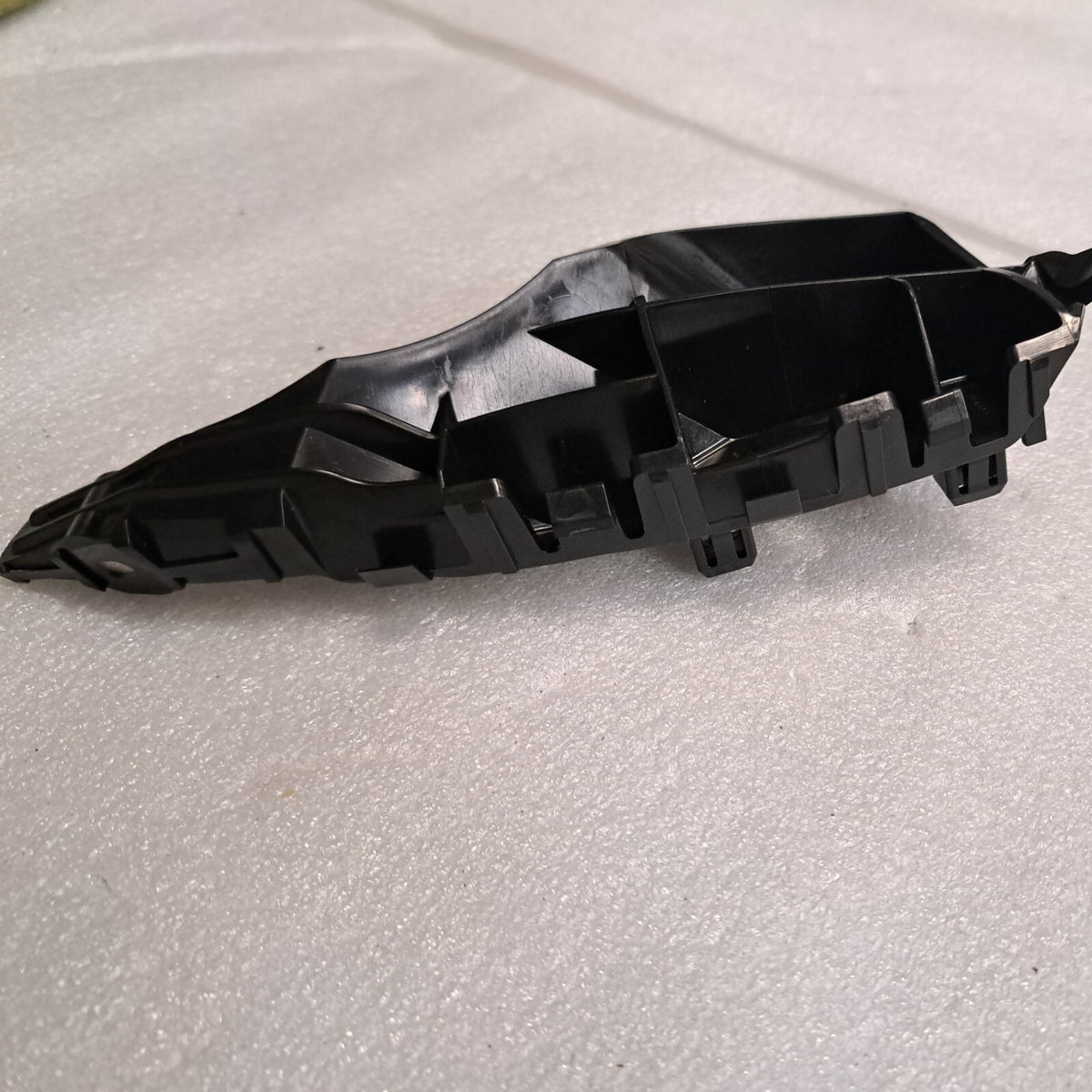 OEM NEW Tesla Model S Left Hand Driver Side Fascia Bracket 1588935-00-D -