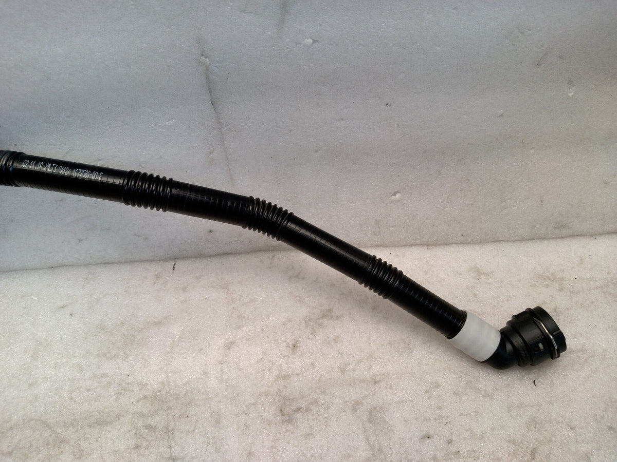 17-22 1077589-00-E Tesla Model3 Front Radiator Outlet Coolant Pipe Hose Tube OEM