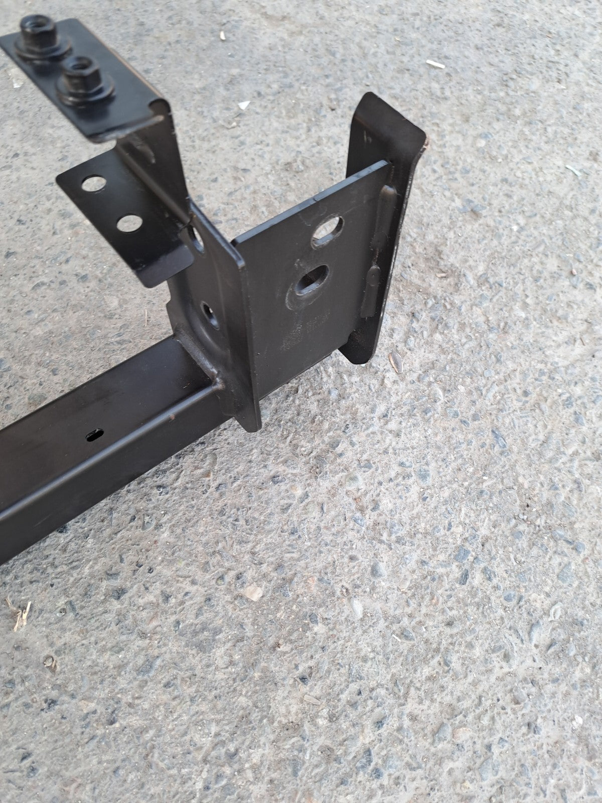 Rivian R1S 2021-2023 Tow Hitch OEM PT00014954-D.1