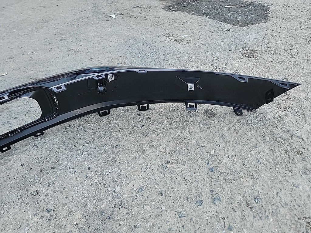 RIVIAN 2021-2024 Front Bumper R1 FRONT BLACK APPLIQUE PT00080423-B