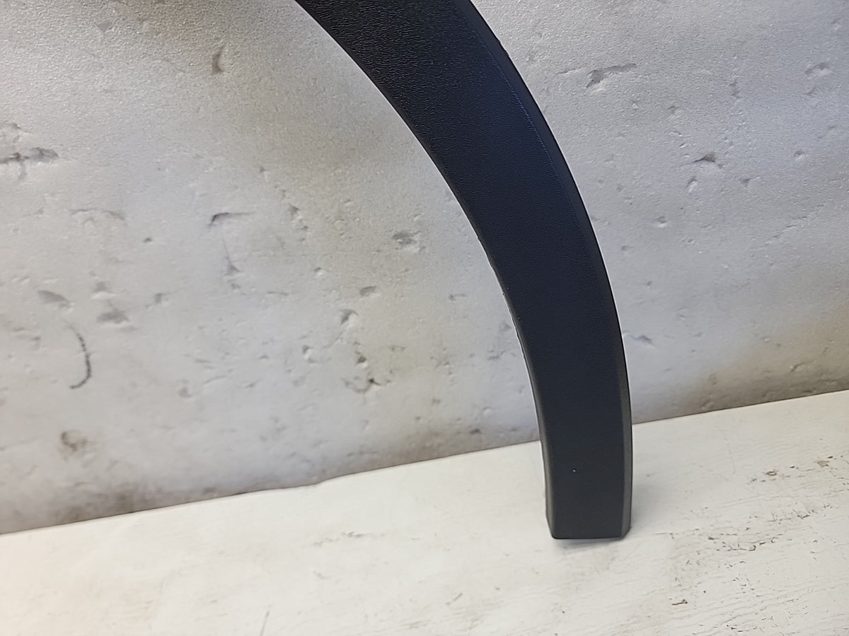 2018-2025 Volvo XC40 Front RH Side Wheel Arch Molding Trim, Genuine 31448345 OEM