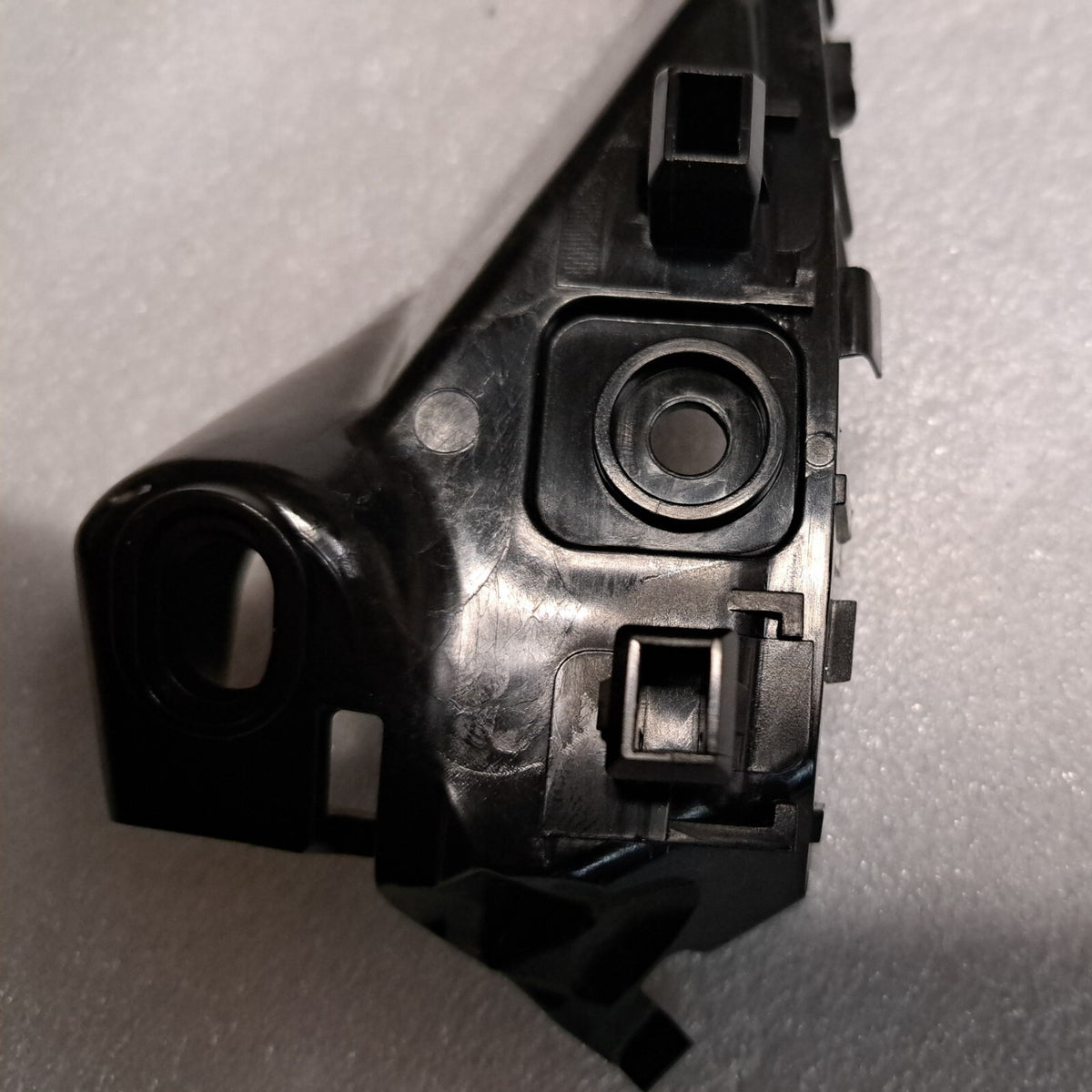 OEM NEW Tesla Model S Left Hand Driver Side Fascia Bracket 1588935-00-D -