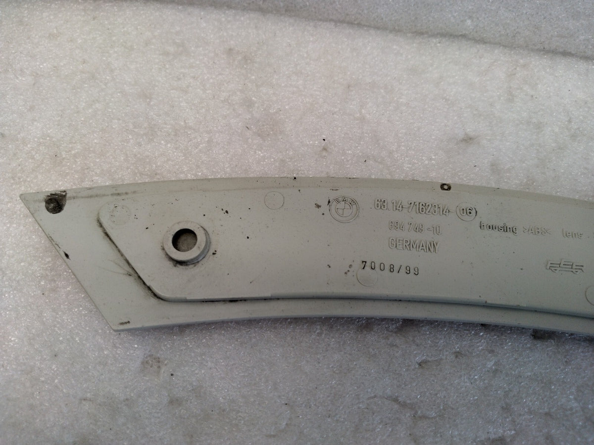 2007-2013 BMW 3 Series Right Front Bumper Side Marker Reflector OEM