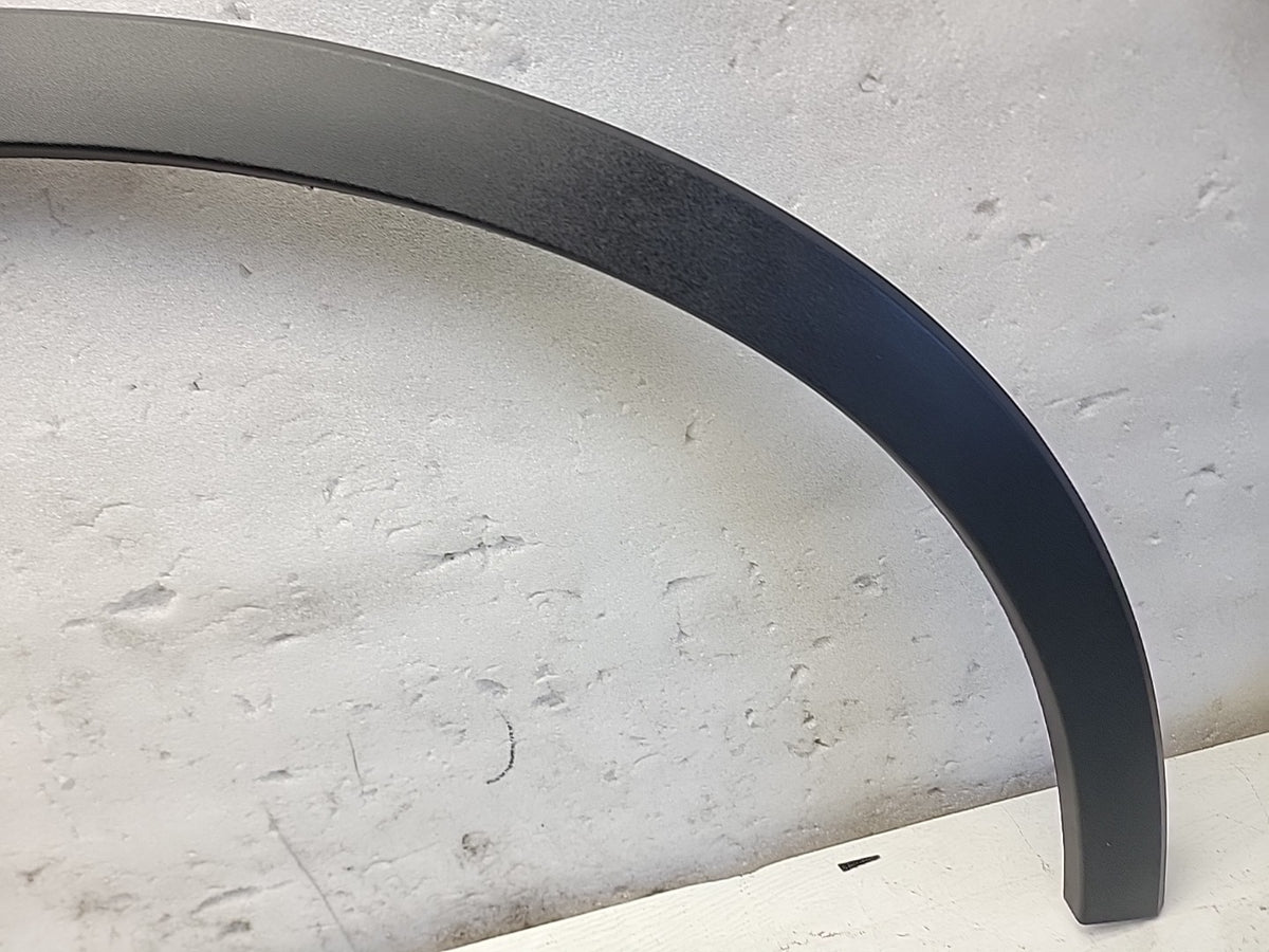 2018-2025 Volvo XC40 Front RH Side Wheel Arch Molding Trim, Genuine 31448345 OEM