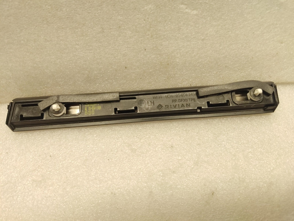 Rivian R1S Rear Upper Left LH Quarter Panel Molding OEM