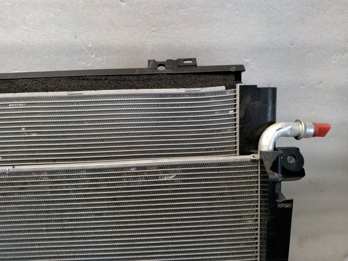 2022-2025 RIVIAN R1S R1T RADIATOR CONDENSER COOLING FAN ASSEMBLY OEM