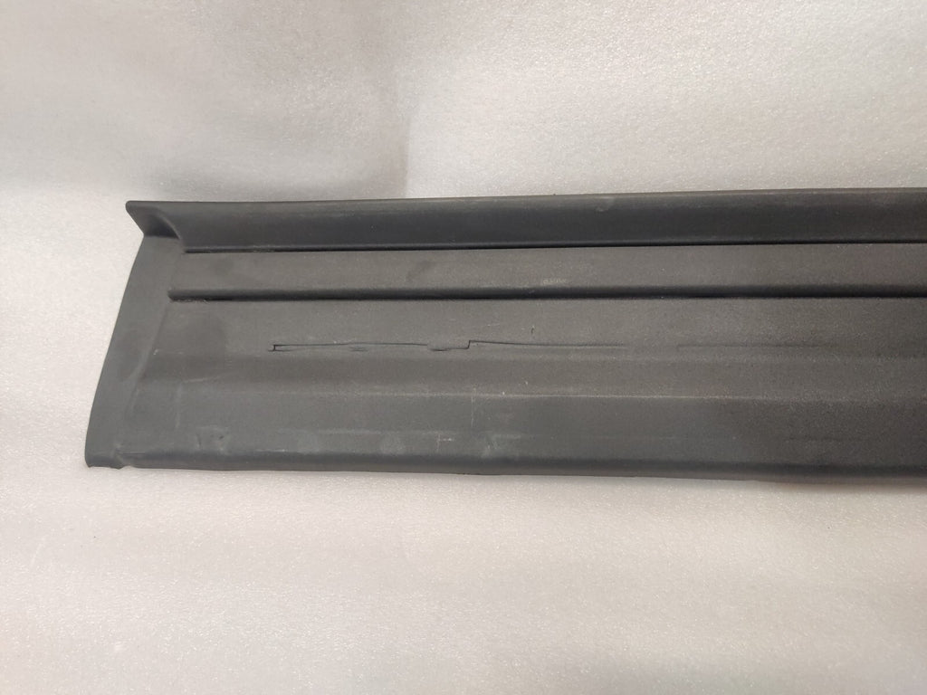 2022 - 2024 Rivian R1T Front Lower Left Drivers Door Molding Cladding Bracket