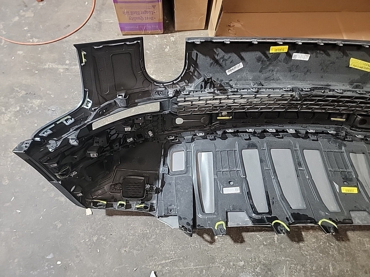 2021-2024 RIVIAN R1T R1S COMPLETE FRONT BUMPER Assembly OEM