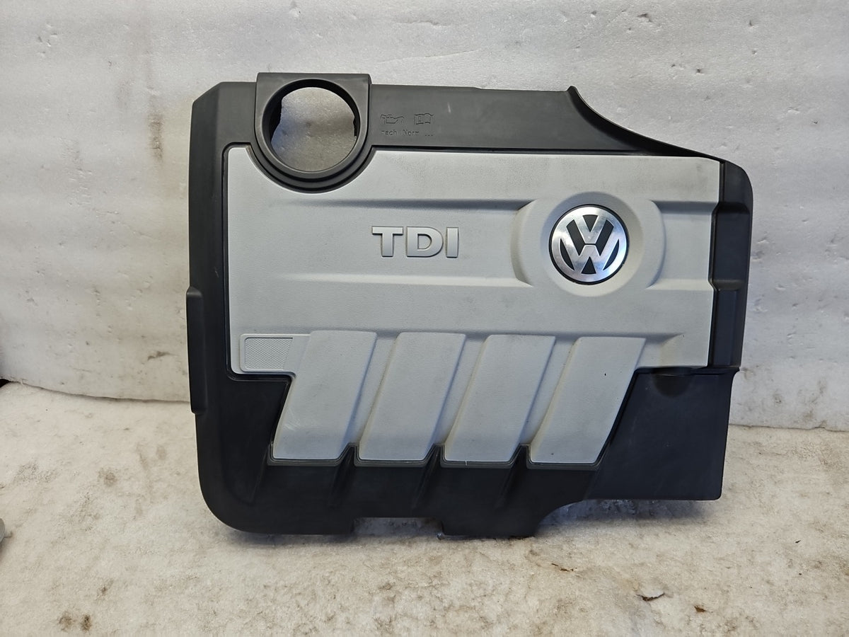 2012-2017 Volkswagen Passat Except Engine Cover 03L103925AM OEM