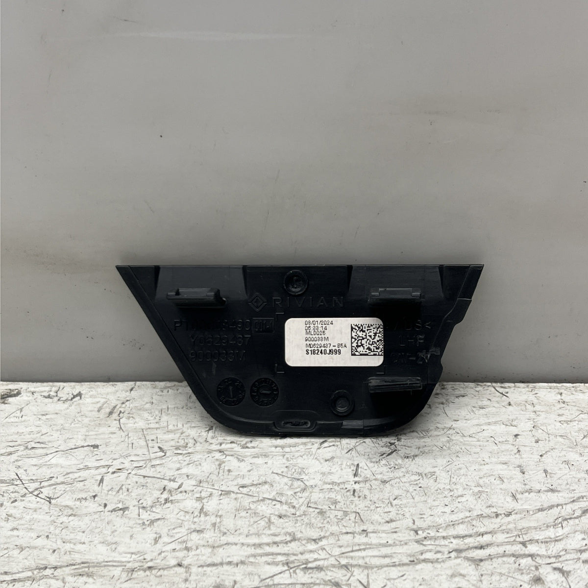 Rivian R1T R1S Front Left Rear Door Screw Cover Cap Trim PT00628490-D NEW! OEM