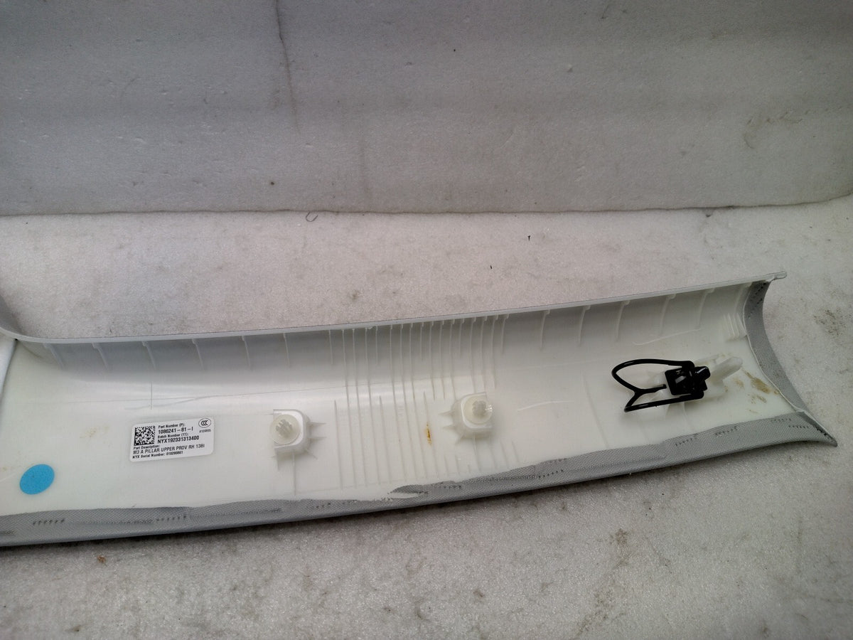 17-23 OEM 1066241-81-I Tesla Model 3 Front Right Passenger Windshield