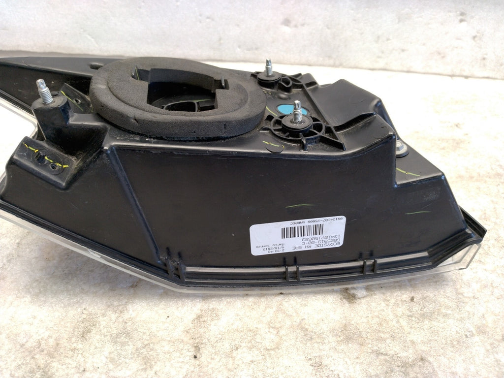 2013 Tesla Model S Rear Right Outer Tail Light Trunk Liftgate 6005919-00-C OEM