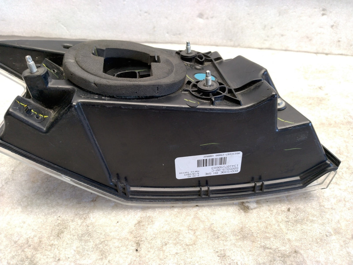 2013 Tesla Model S Rear Right Outer Tail Light Trunk Liftgate 6005919-00-C OEM