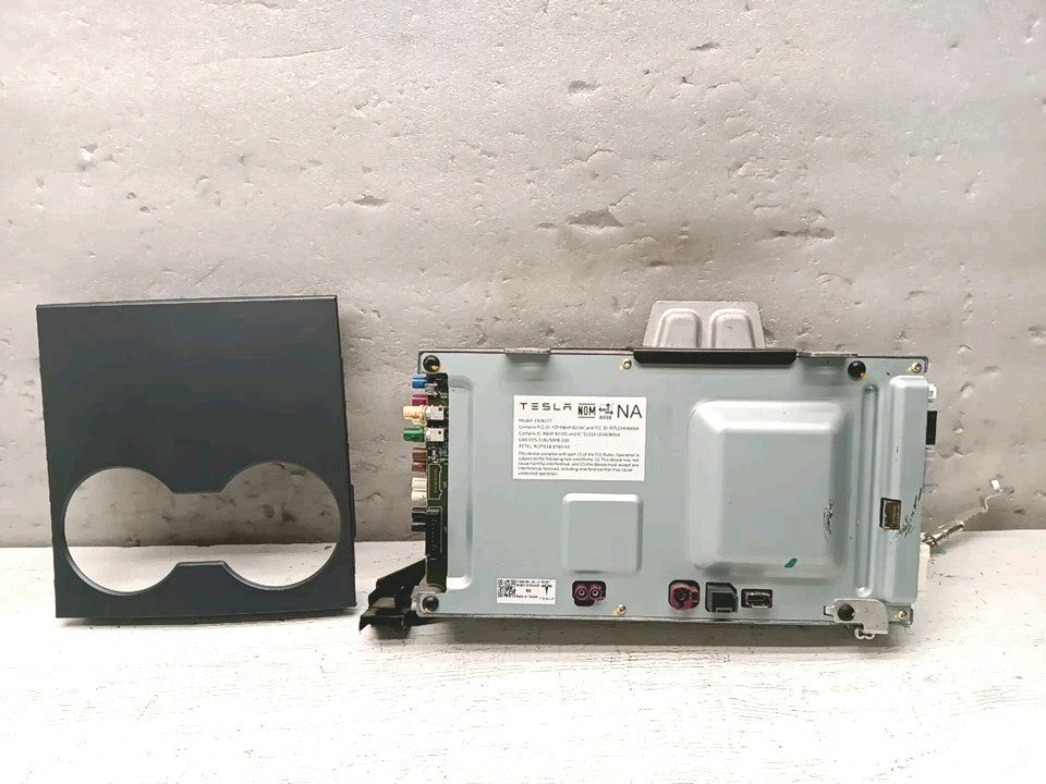 17-23 Model 3 Media Controller Computer Control Module Unit MCU 1566786-80-C OEM