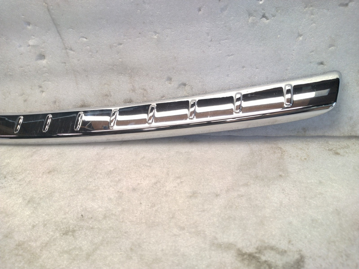 19-21 MERCEDES, GLE450, AMG REAR BUMPER SCUFF STEP W167 A1676930000 OEM