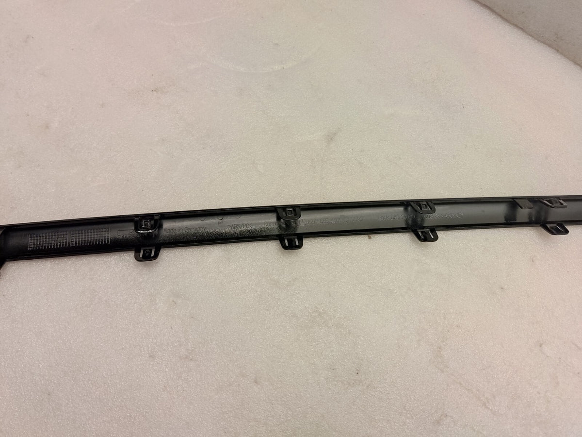 20 MERCEDES BENZ E63S AMG W213 REAR BUMPER CENTER TRIM BLACK A2138854601