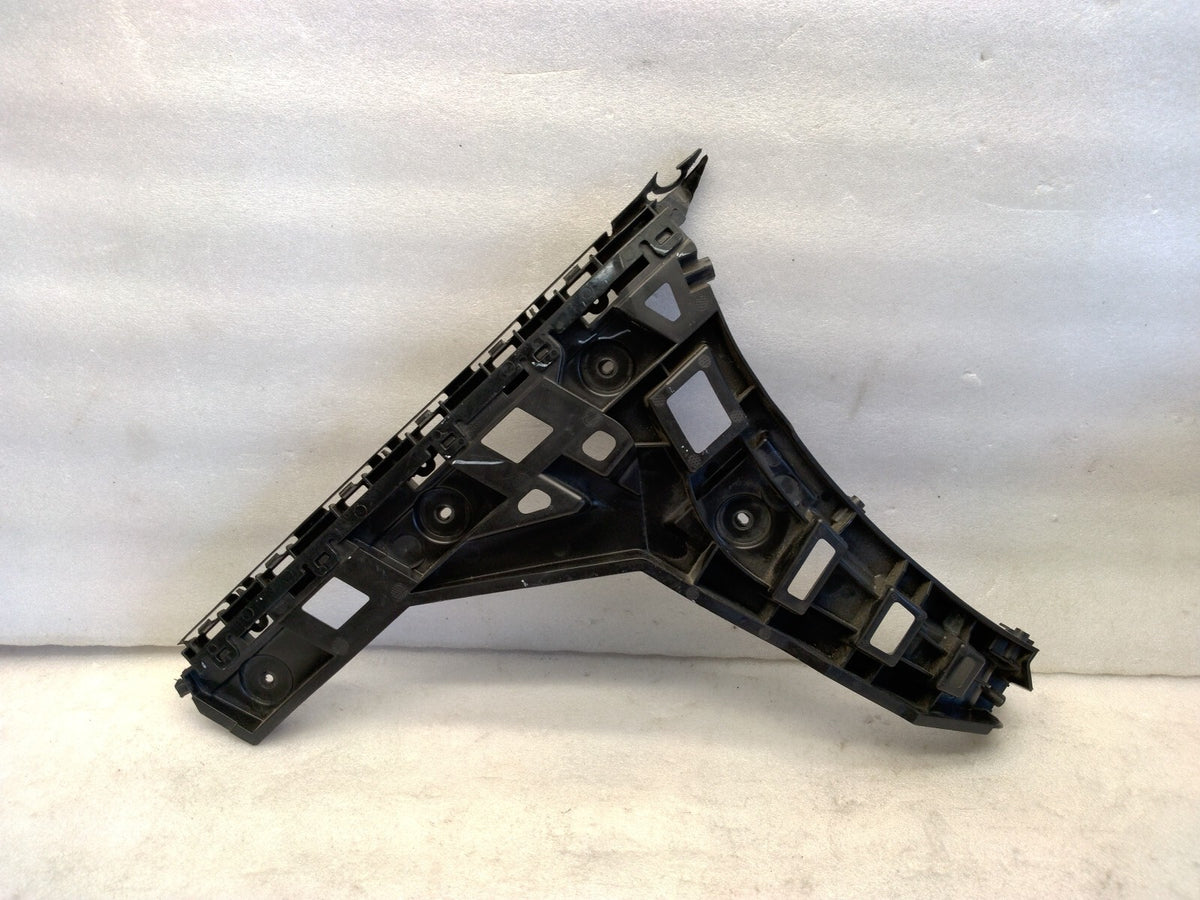 2019-2021 17A807394 VOLKSWAGEN JETTA REAR RIGHT BUMPER MOUNT BRACKET SUPPORT OEM