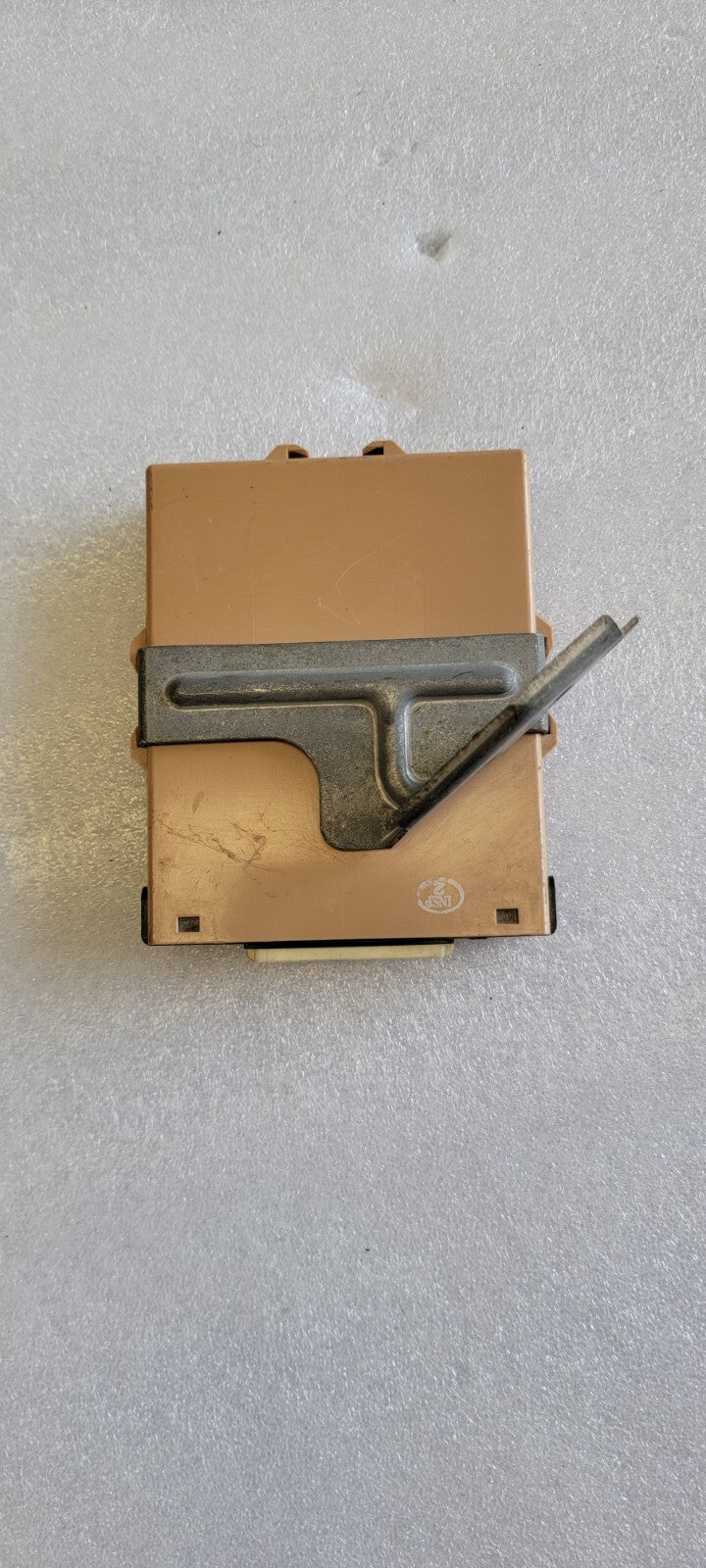 2004-2009 Toyota Prius Multiplex Module OEM 89111-47050
