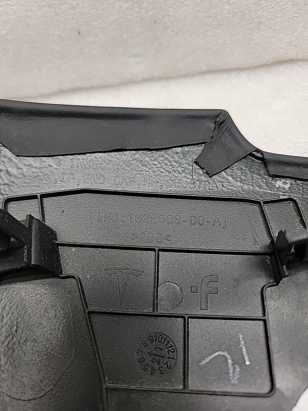 2021-2023 TESLA MODEL X Dashboard RH CAP Substrate Cover TRIM 1622068-00-A OEM