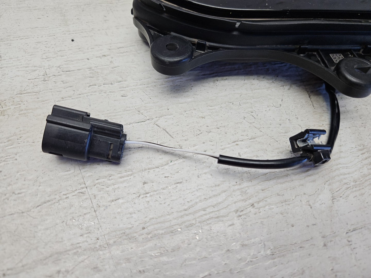 2016-2021 Tesla Model X Rear Right Exterior Outer Door Handle OEM 1045158-00-D