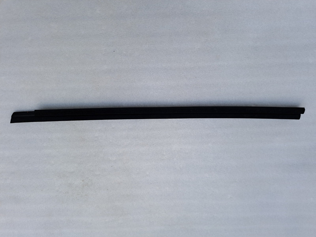 2012 - 2020 Tesla Model S Front Passanger Door Outer Belt Moulding, NEW, OEM