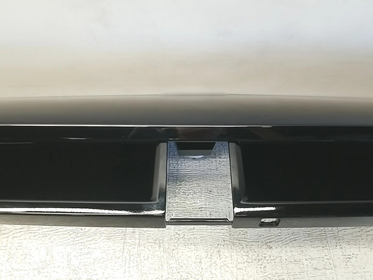 2027 Rivian R2 Upper Cover Rear Body Trim Spoiler Liftegate Assy PT01106490 OEM