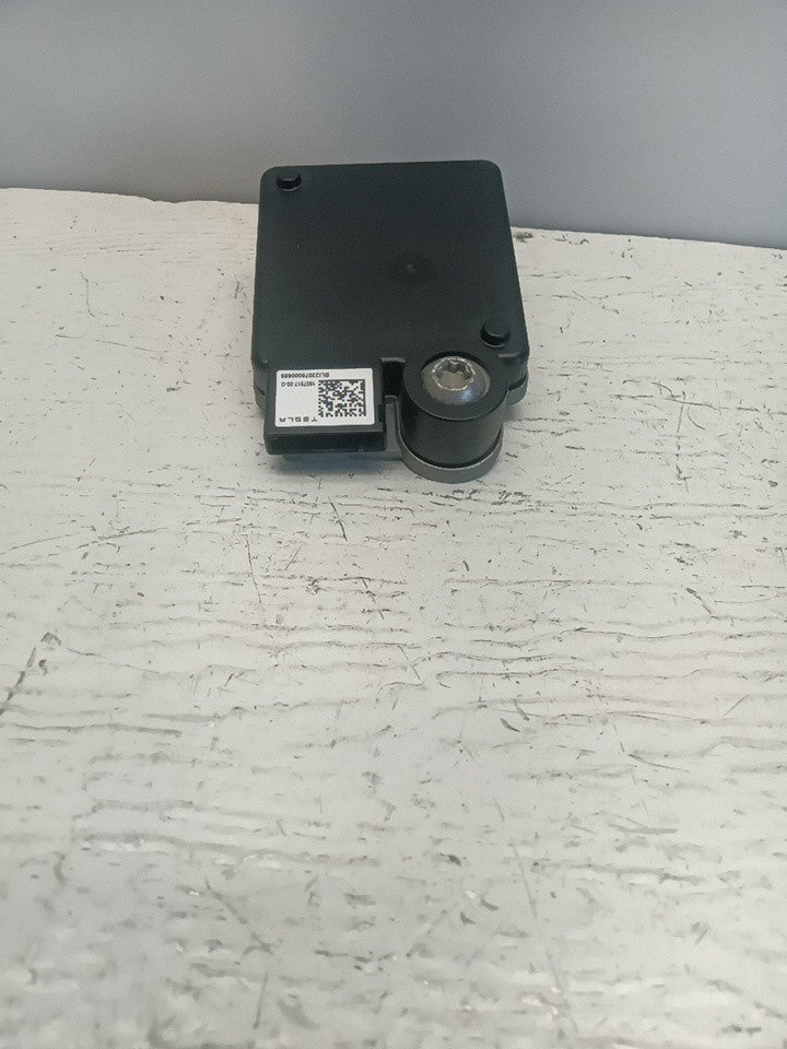 2021-2025 Tesla Model X INTERIOR RADAR SENSOR MODULE UNIT 1607917-00-G OEM