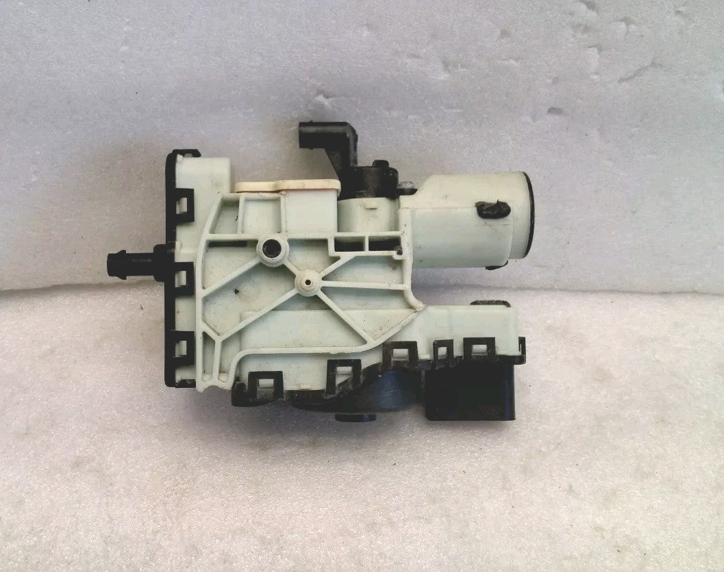 2007-2016 Mercedes-Benz Diesel Emissions Fluid DEF Pump E250 E350 ML320 OEM