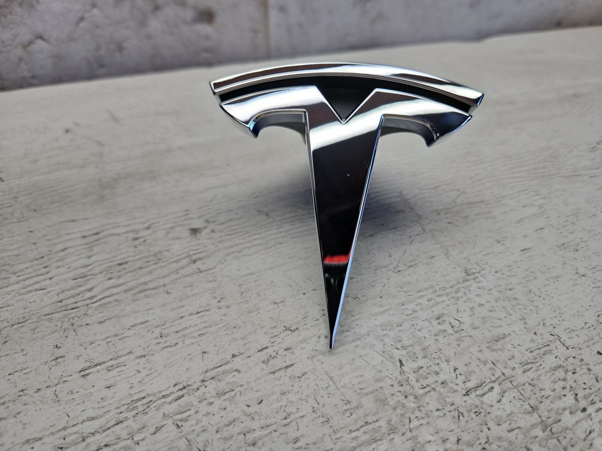NEW Tesla Model X Front Bumper T Badge Emblem Logo Hood OEM 1047884-00-E